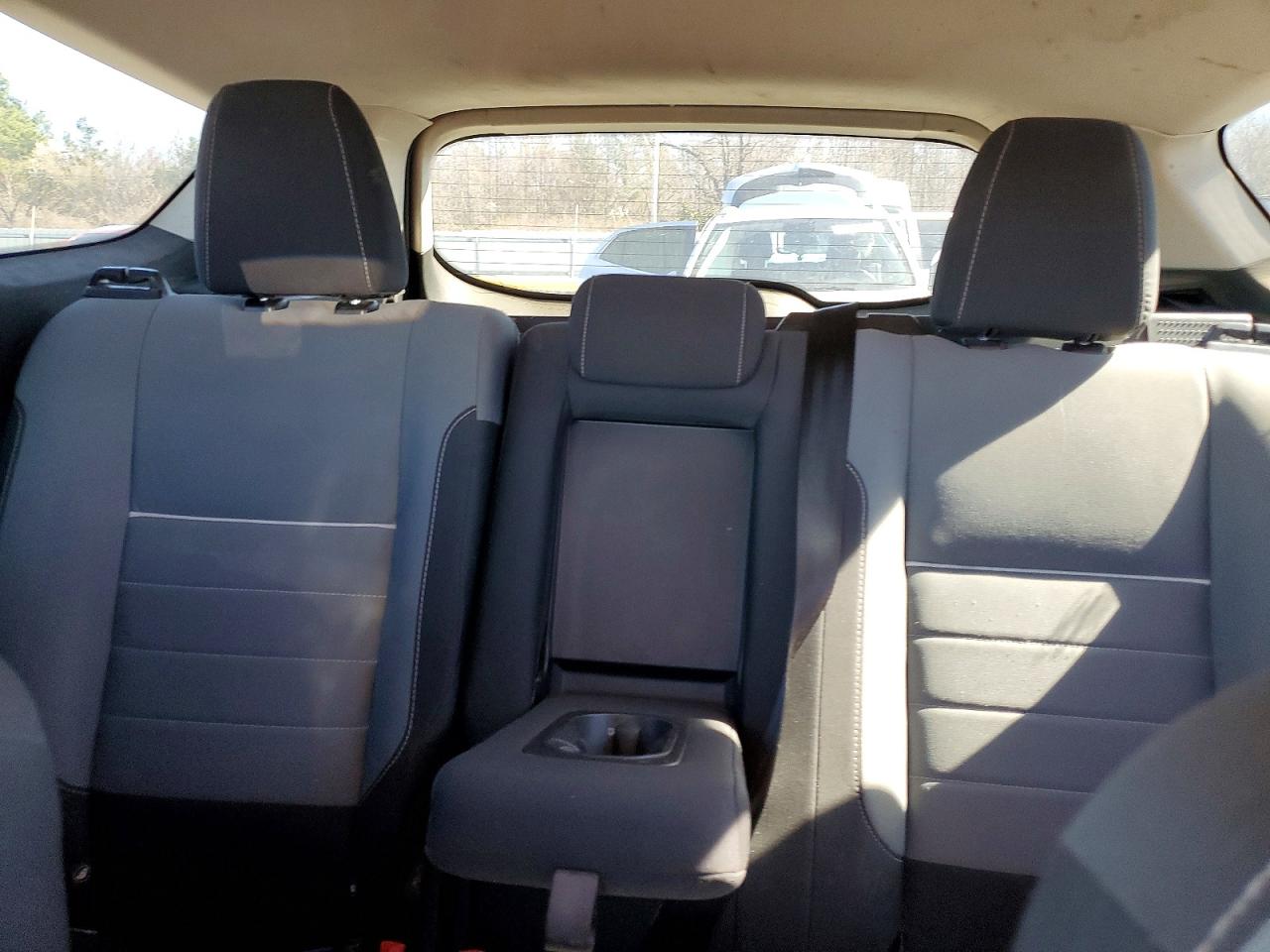 2015 FORD ESCAPE SE photo 19