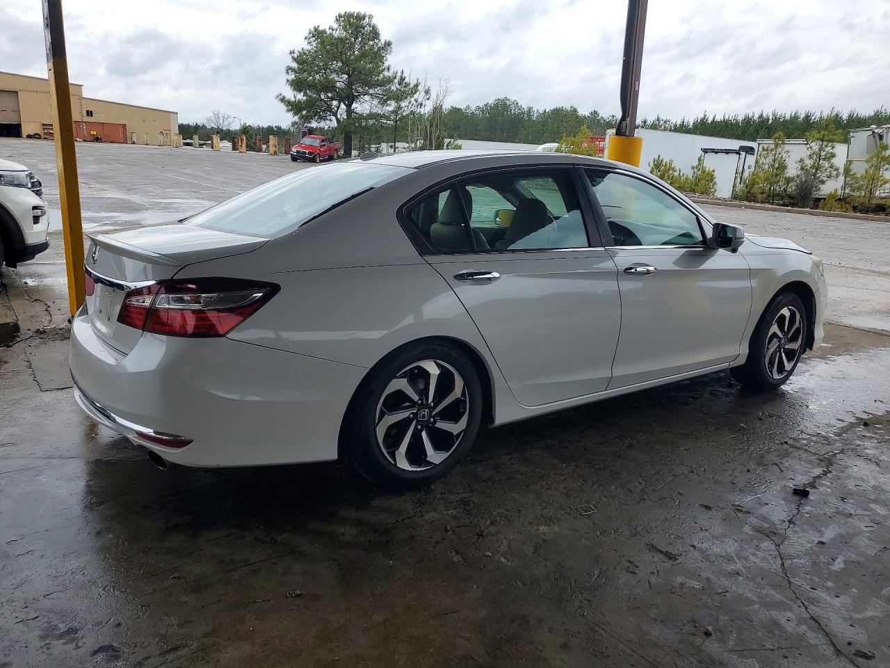 2017 HONDA ACCORD EXL photo 3