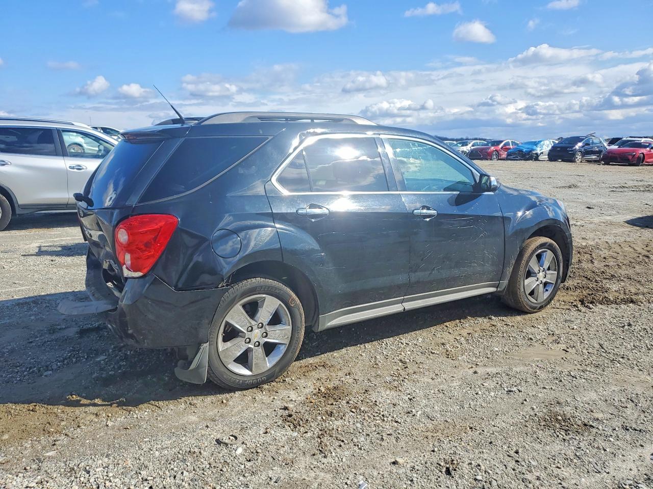 2010 CHEVROLET EQUINOX LT photo 3