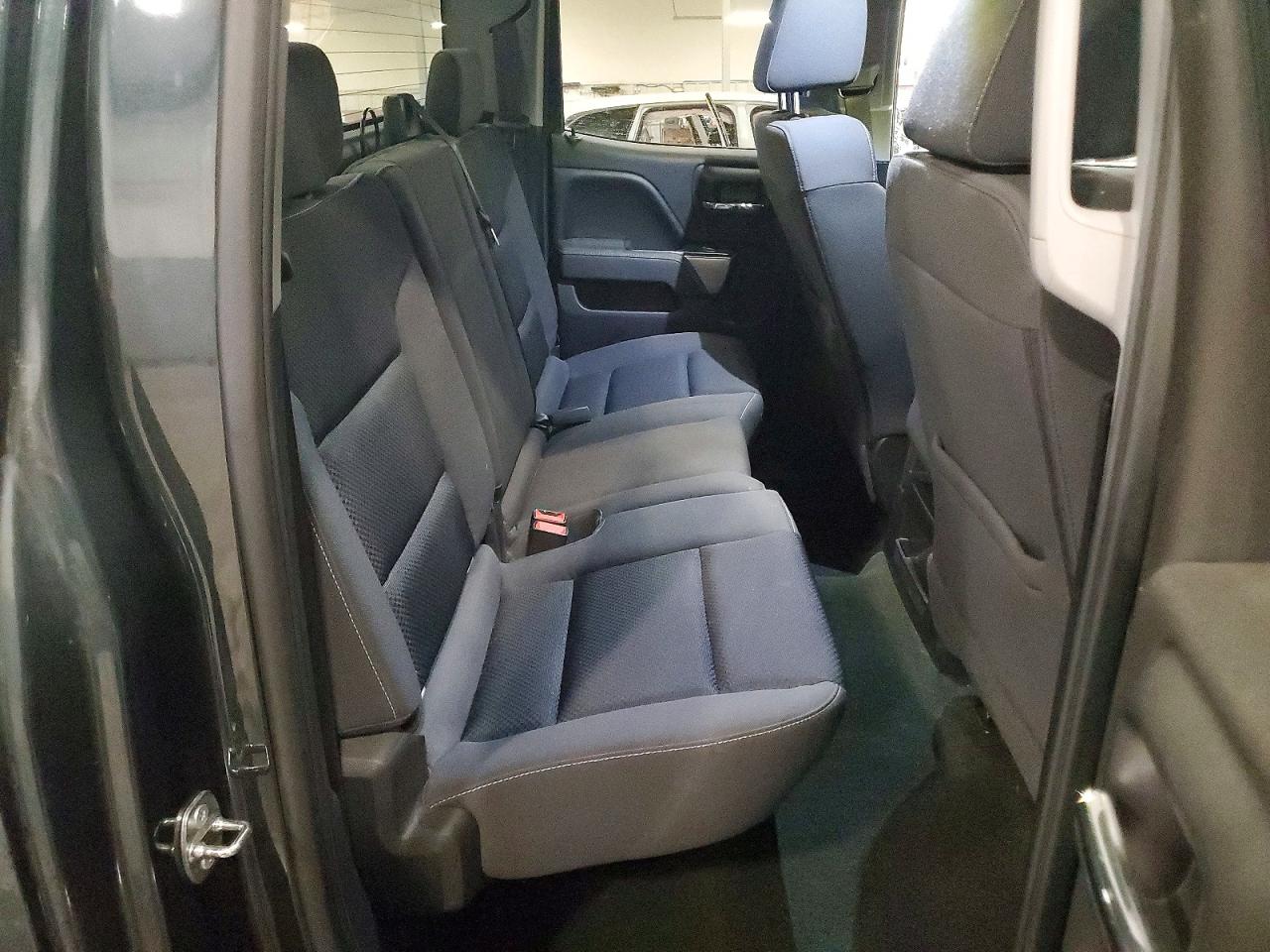 2017 CHEVROLET SILVERADO K1500 LT photo 10