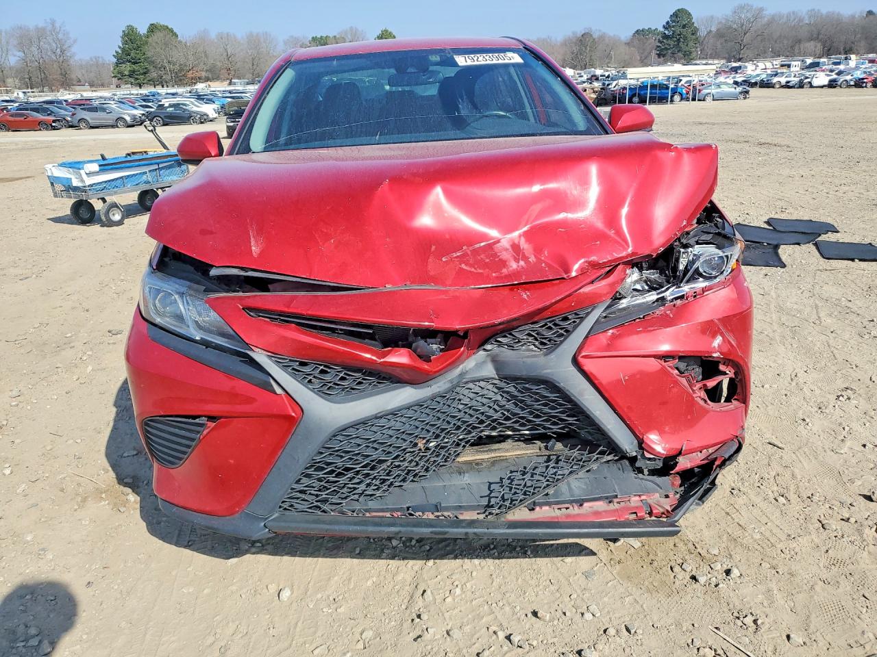 2020 TOYOTA CAMRY SE photo 5