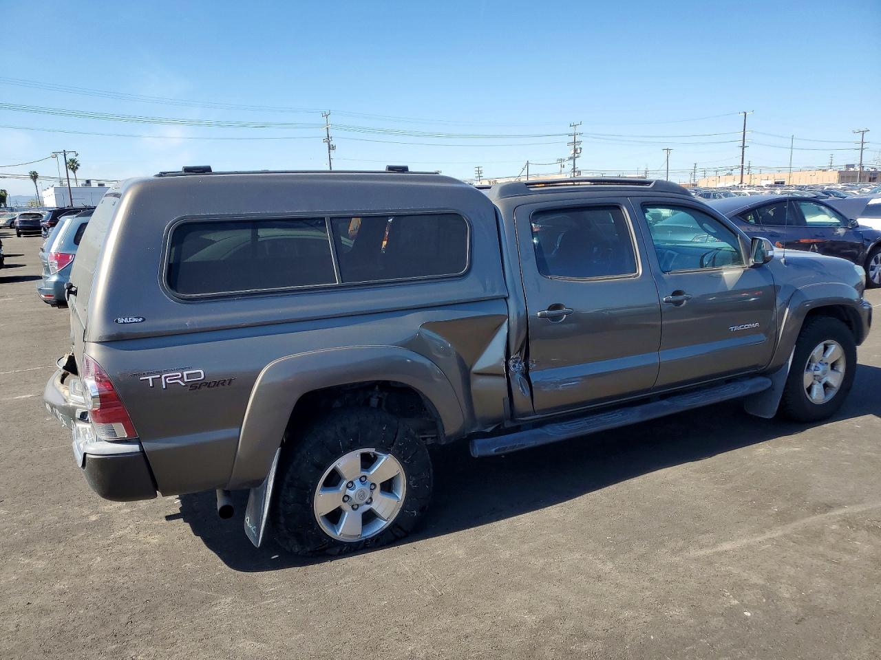 2013 TOYOTA TACOMA V6 photo 3