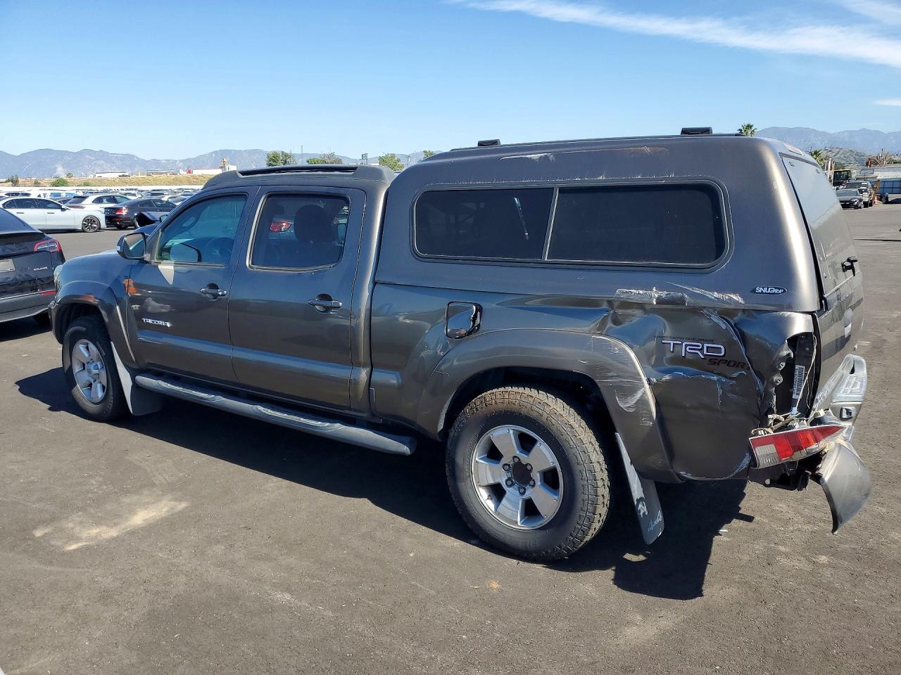 2013 TOYOTA TACOMA V6 photo 2