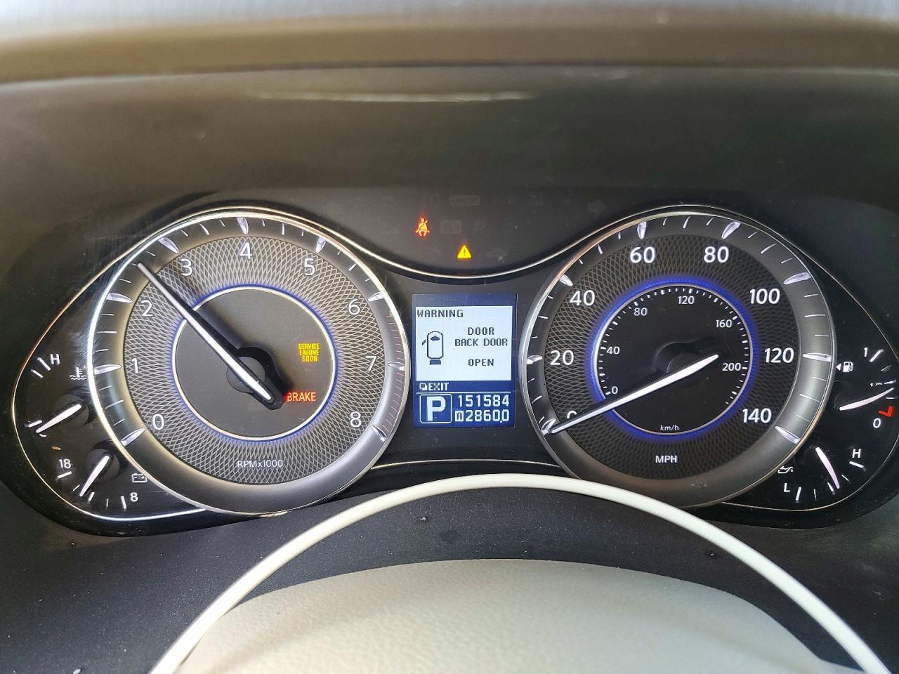 2012 INFINITI QX56 BASE photo 9