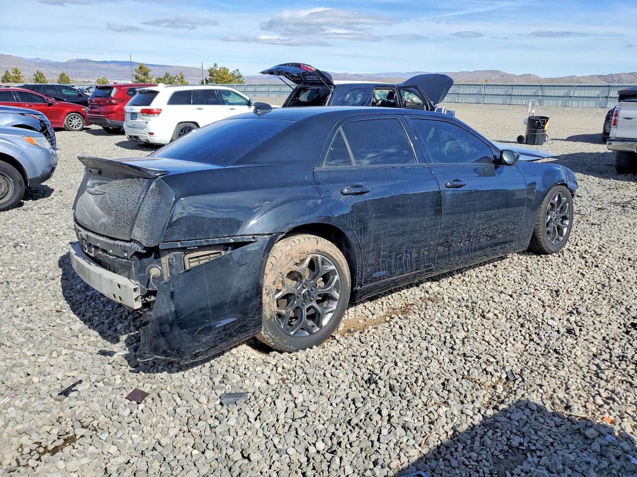 2018 CHRYSLER 300 S photo 5