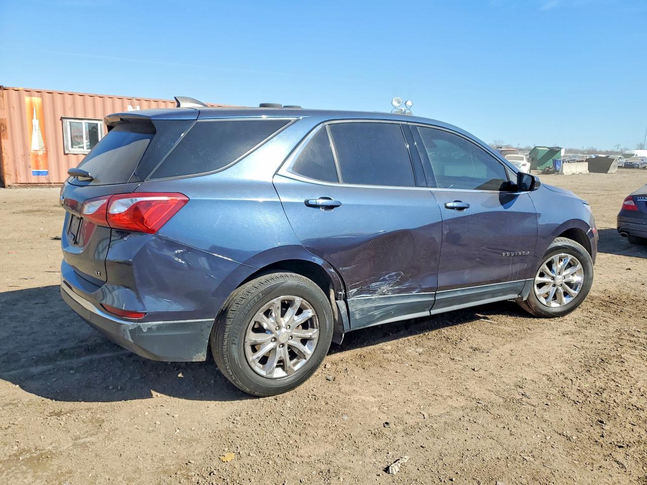 2019 CHEVROLET EQUINOX LT photo 3