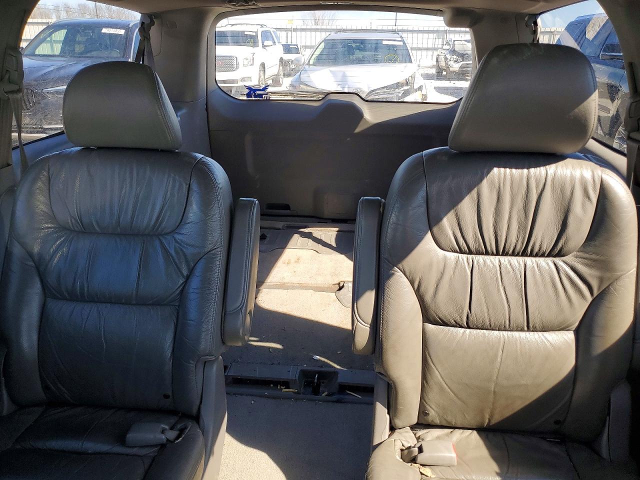 2010 HONDA ODYSSEY EXL photo 19