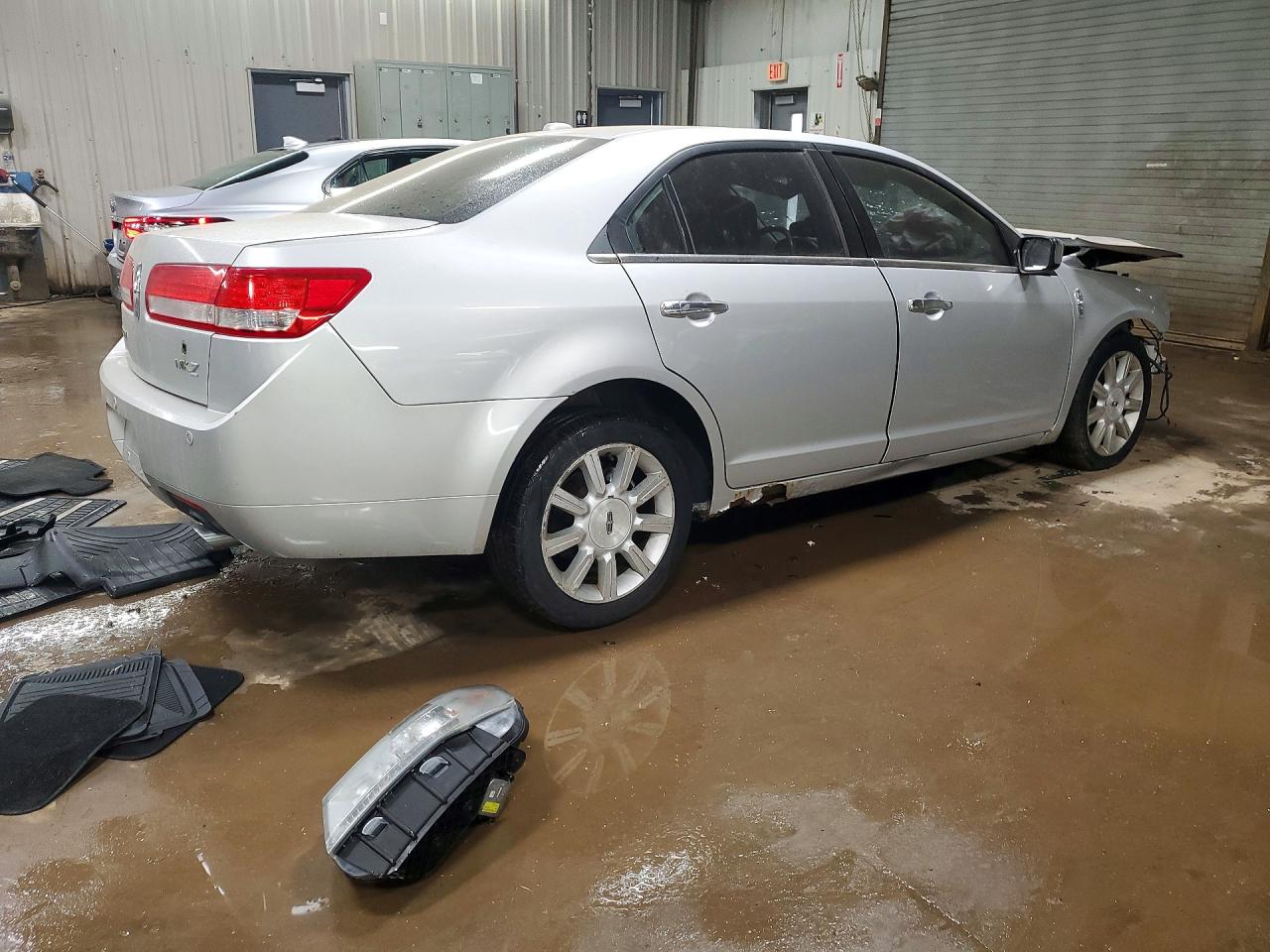 2010 LINCOLN MKZ photo 5