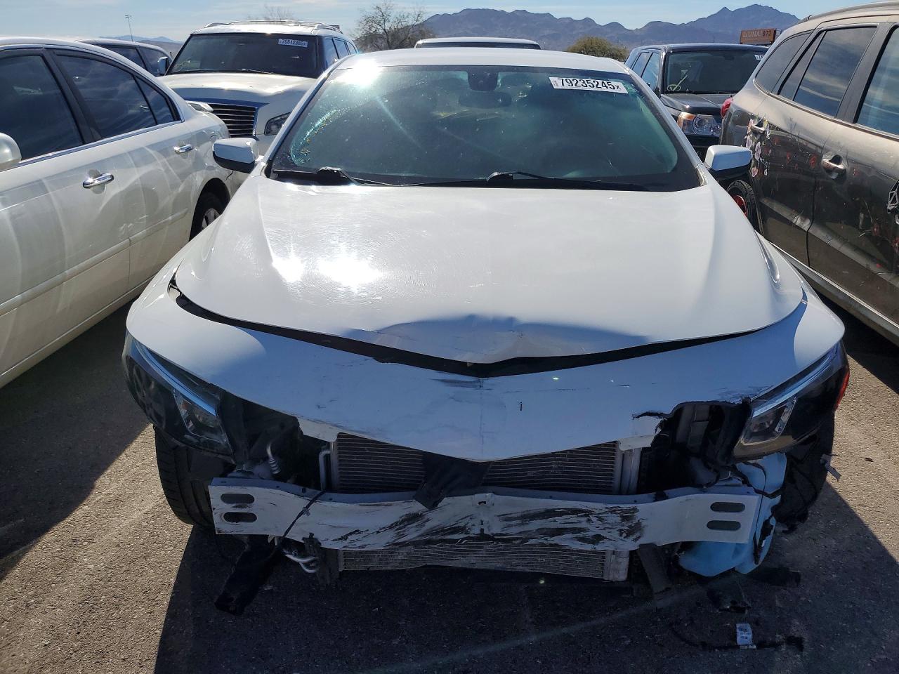 2018 CHEVROLET MALIBU LT photo 5