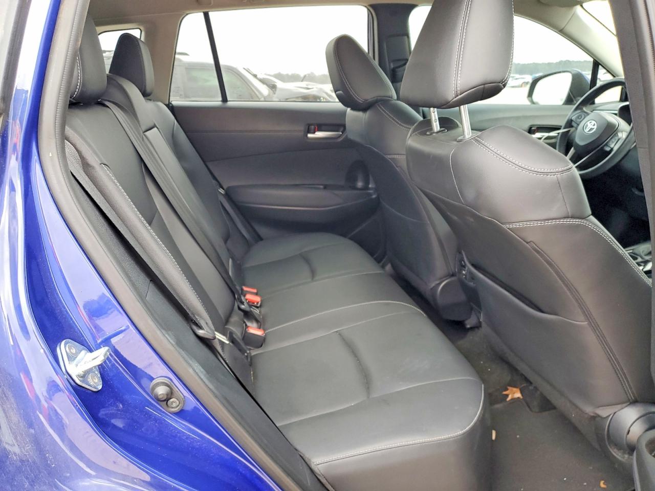 2023 TOYOTA COROLLA CROSS XLE photo 21