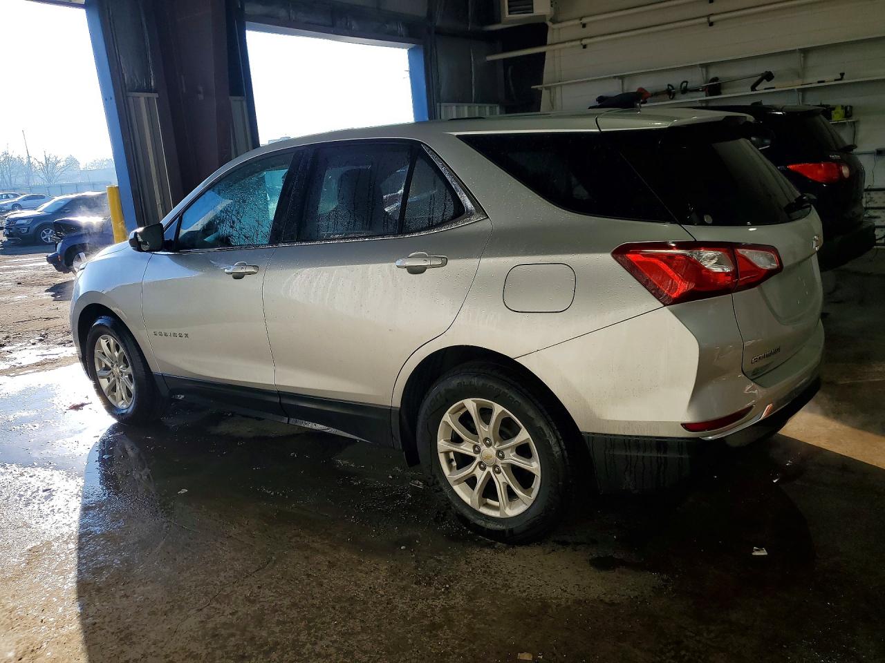 2018 CHEVROLET EQUINOX LT photo 3