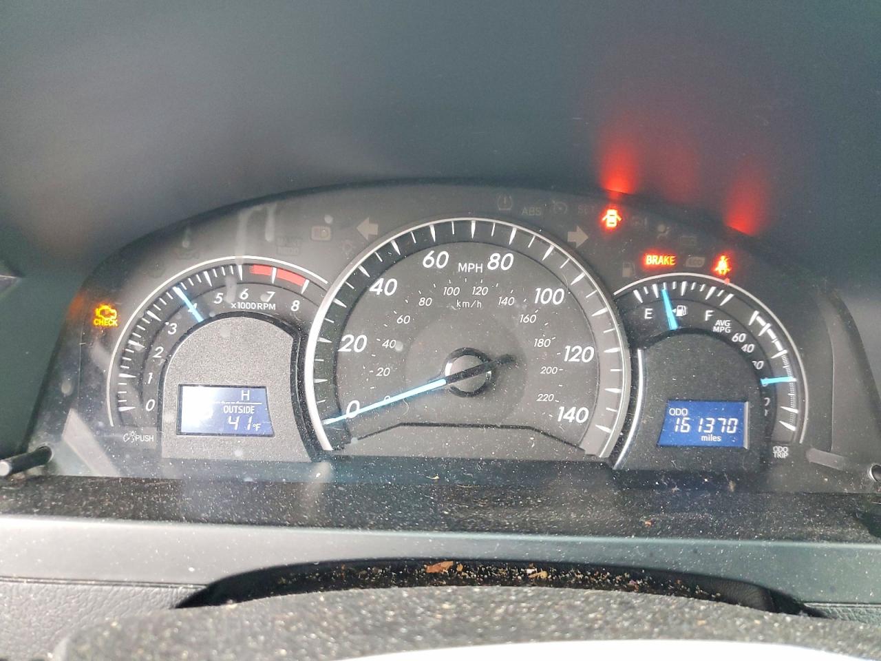 2015 TOYOTA CAMRY LE photo 9