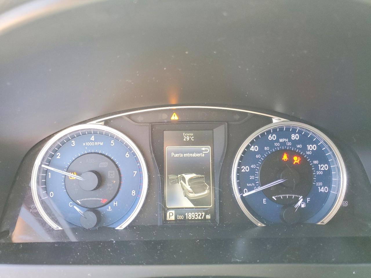 2017 TOYOTA CAMRY LE photo 17