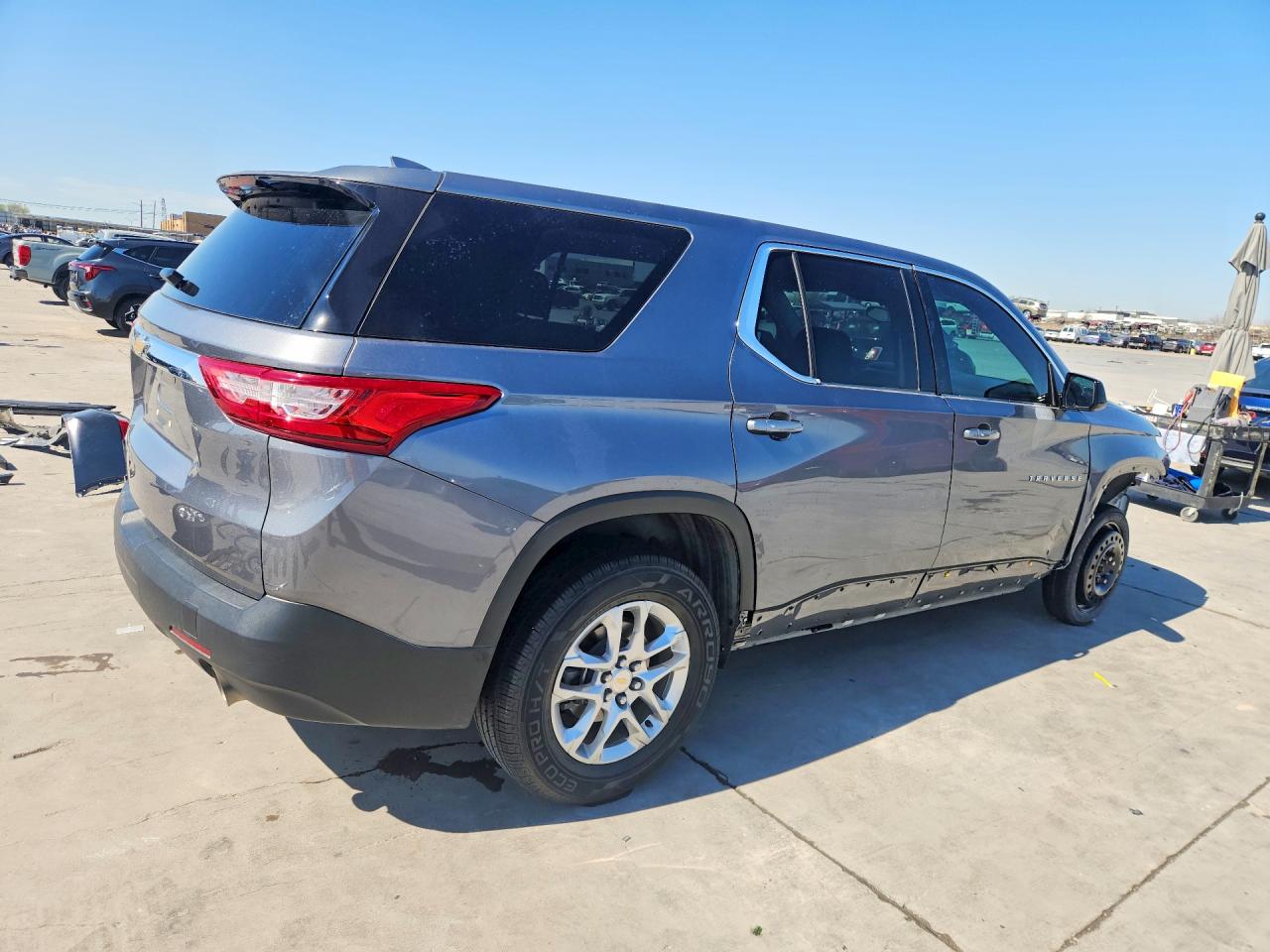 2020 CHEVROLET TRAVERSE LS photo 7