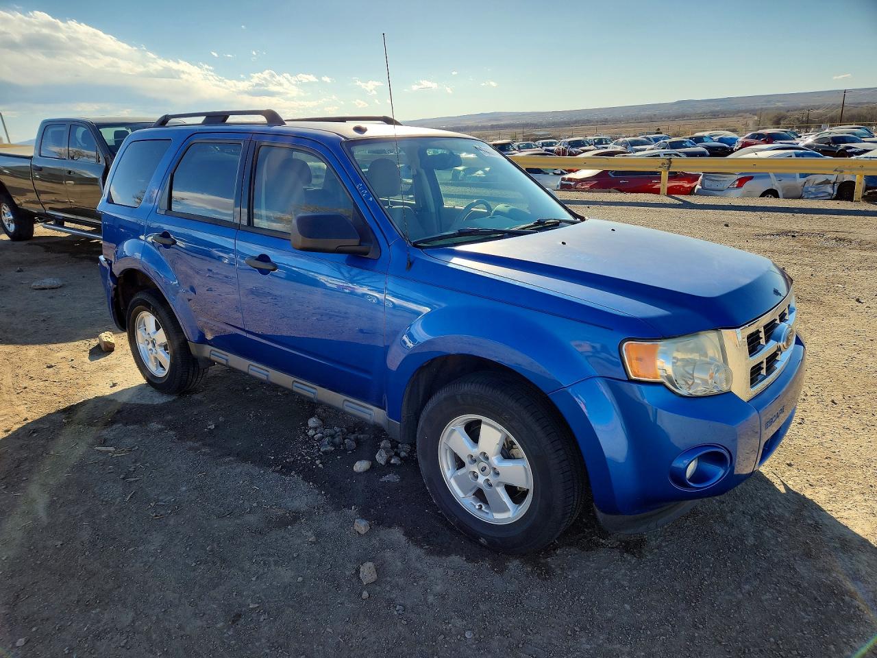 2012 FORD ESCAPE XLT photo 4