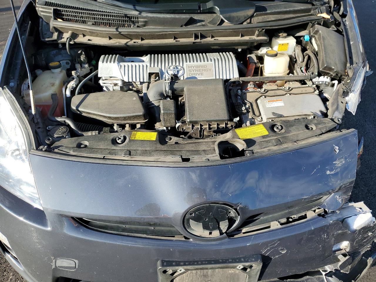 2011 TOYOTA PRIUS FIVE photo 11