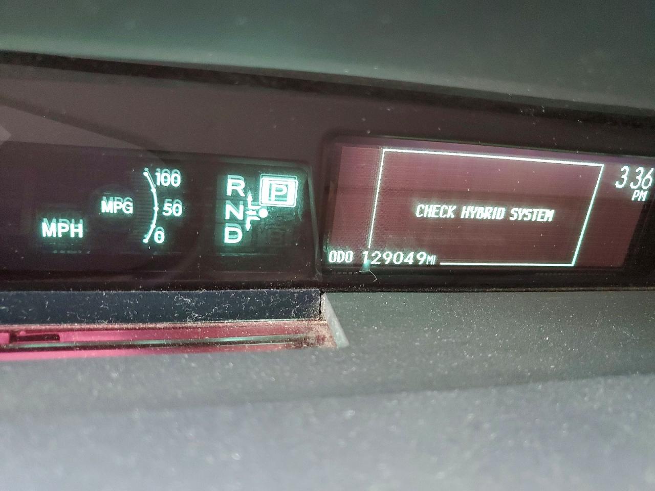 2011 TOYOTA PRIUS FIVE photo 9