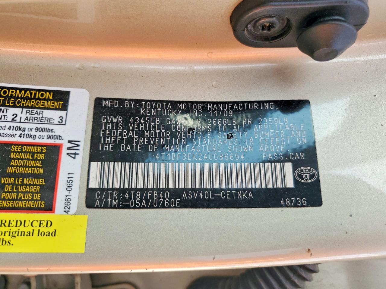 2010 TOYOTA CAMRY LE photo 25