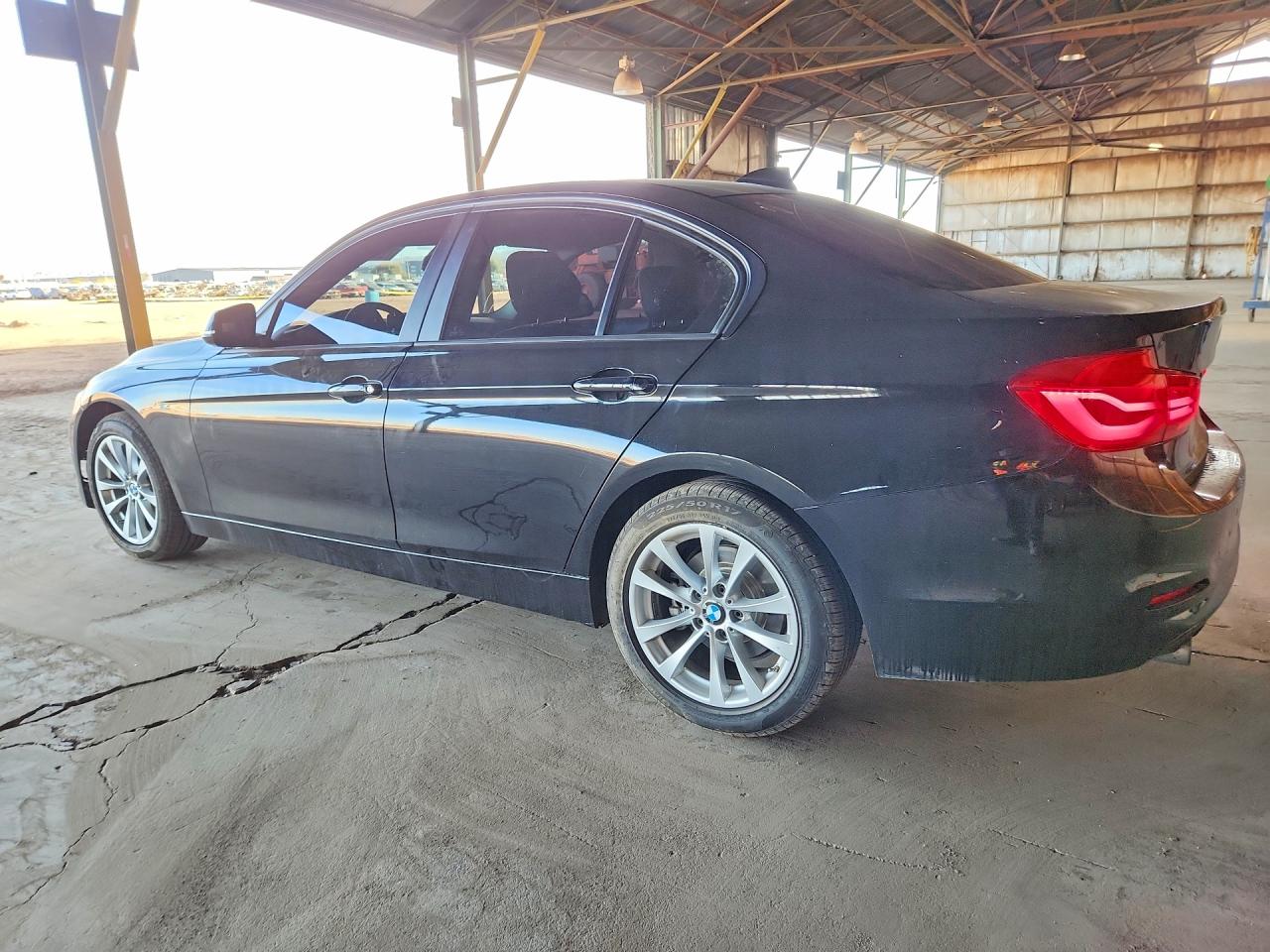 2017 BMW 320 I photo 2