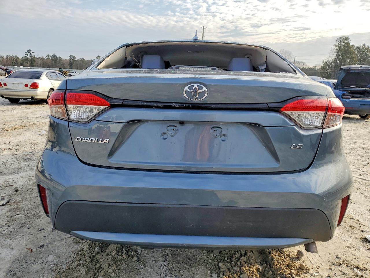 2021 TOYOTA COROLLA LE photo 6