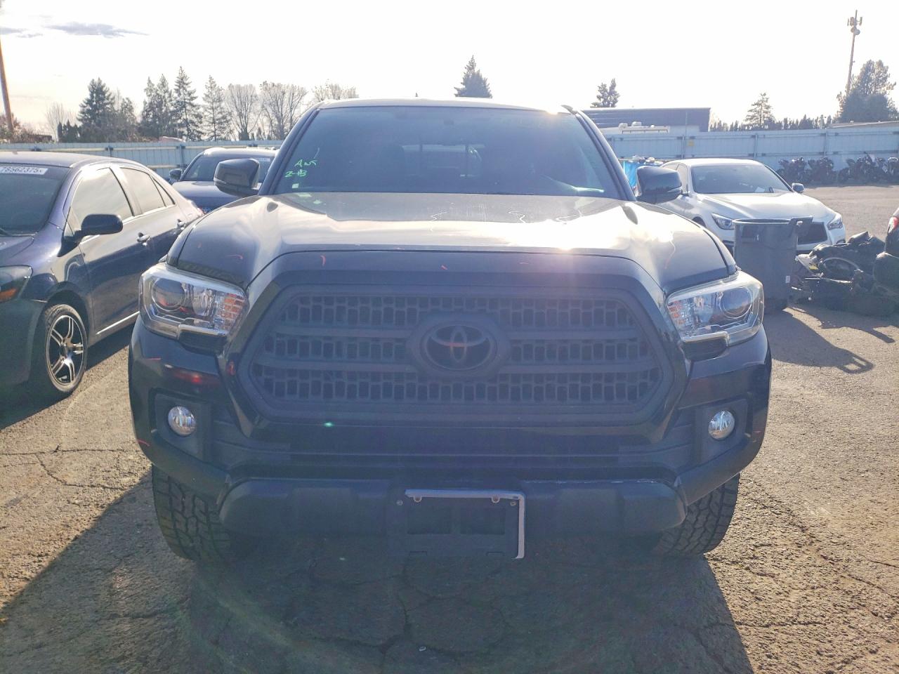 2017 TOYOTA TACOMA TRD OFF-ROAD photo 9