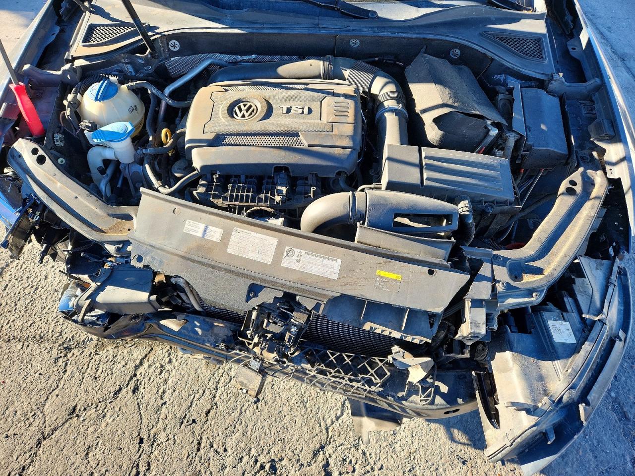 2017 VOLKSWAGEN PASSAT R-LINE photo 21