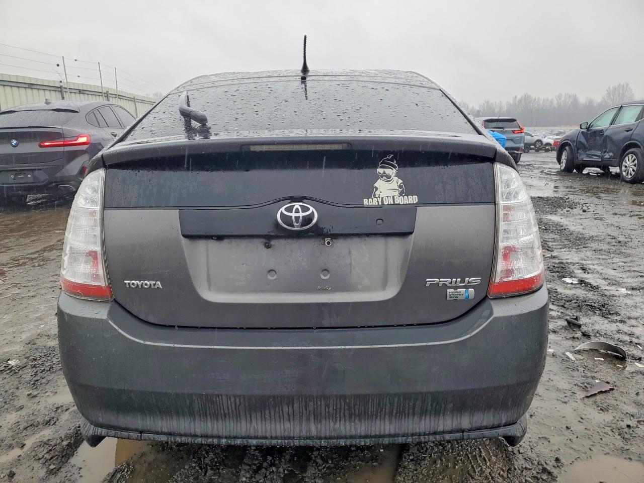2007 TOYOTA PRIUS BASE photo 11