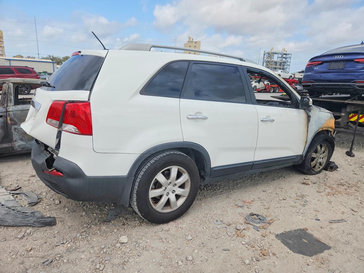 2011 KIA SORENTO LX photo 3