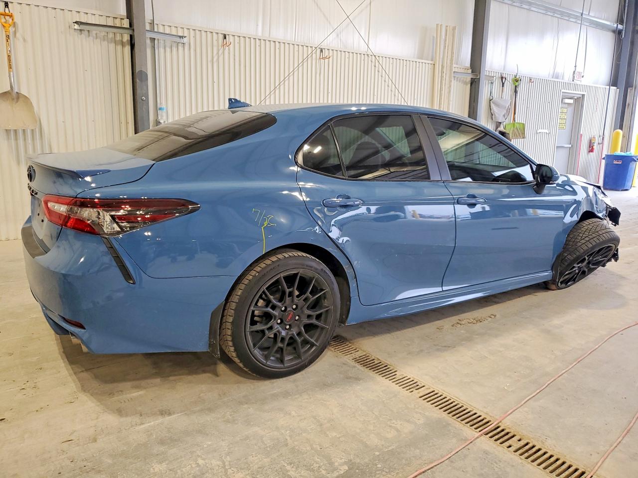 2023 TOYOTA CAMRY SE photo 5