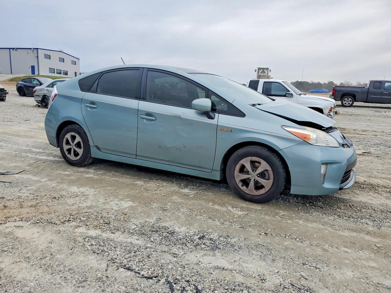 2015 TOYOTA PRIUS FOUR photo 4
