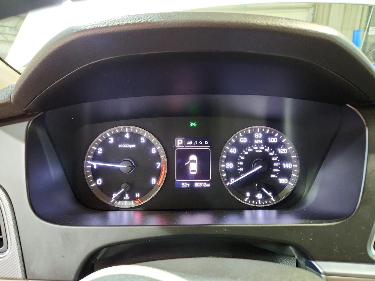 2015 HYUNDAI SONATA SE photo 9