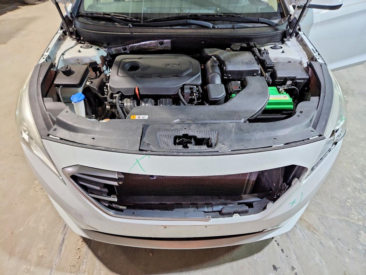 2015 HYUNDAI SONATA SE photo 11