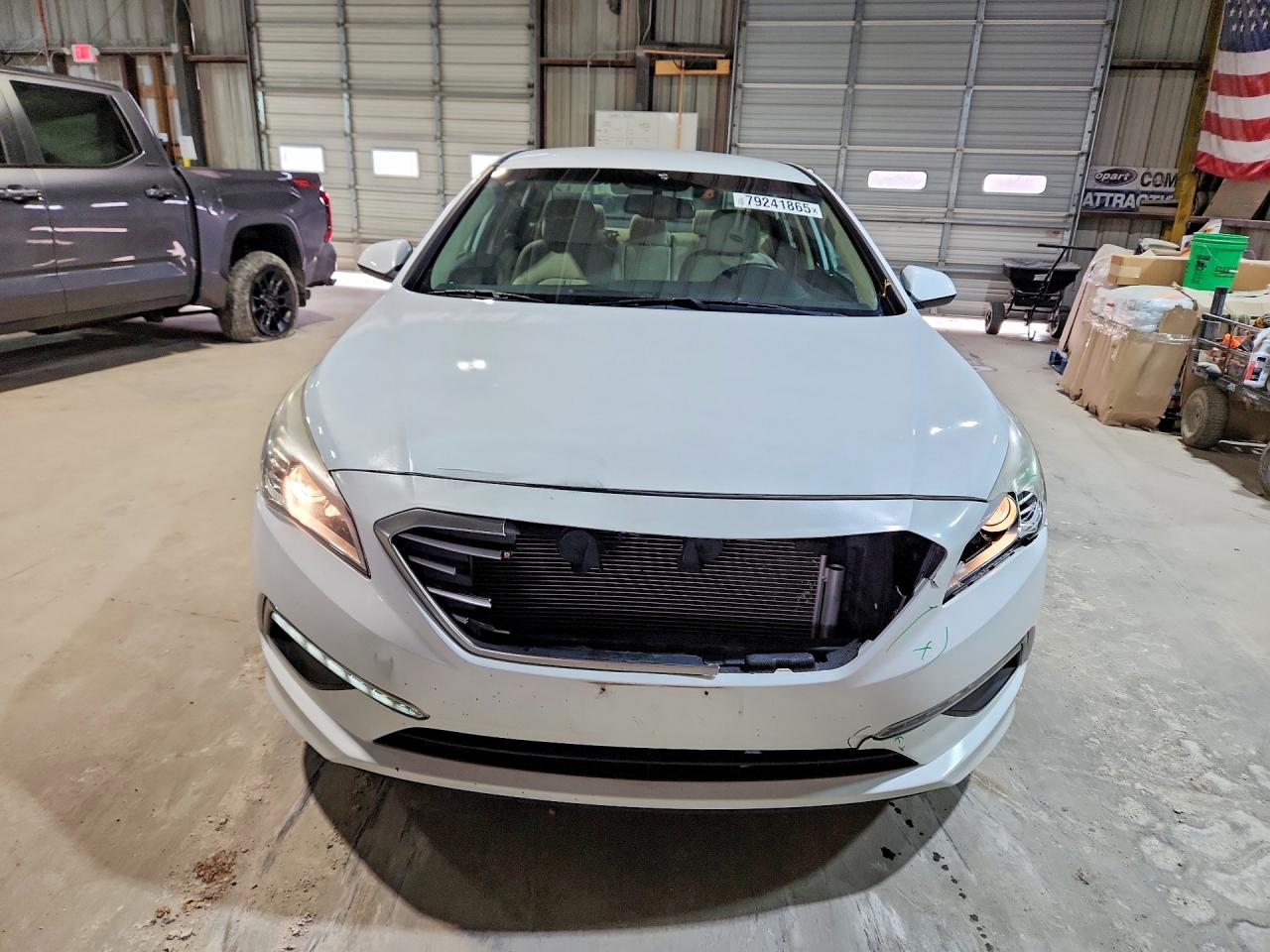 2015 HYUNDAI SONATA SE photo 5