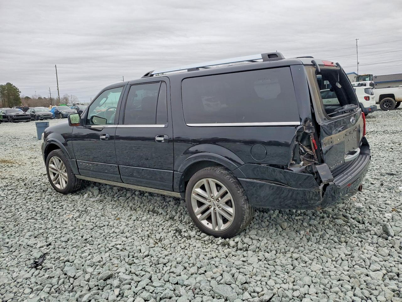 2017 FORD EXPEDITION EL PLATINUM photo 2