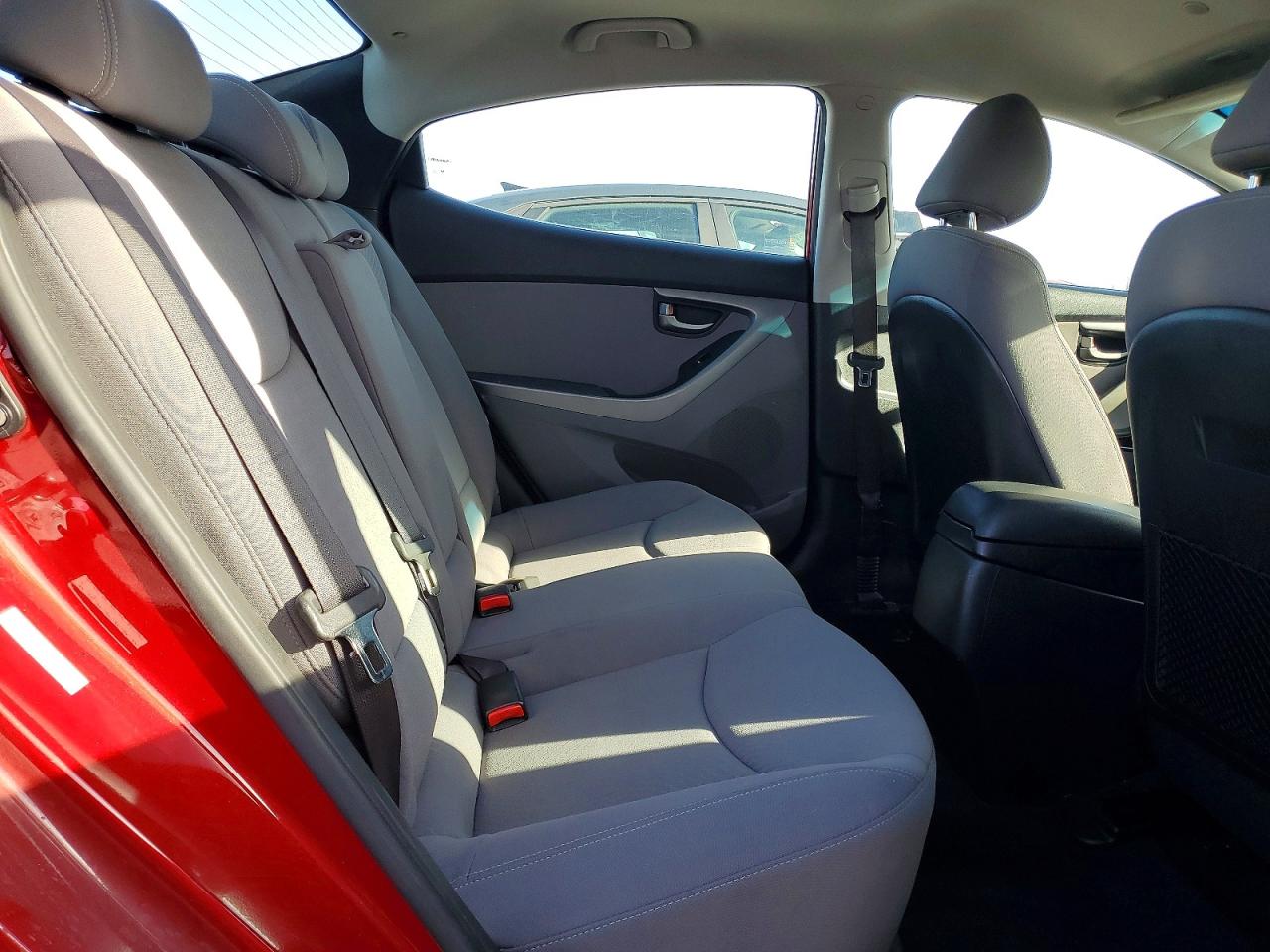 2016 HYUNDAI ELANTRA SE photo 19