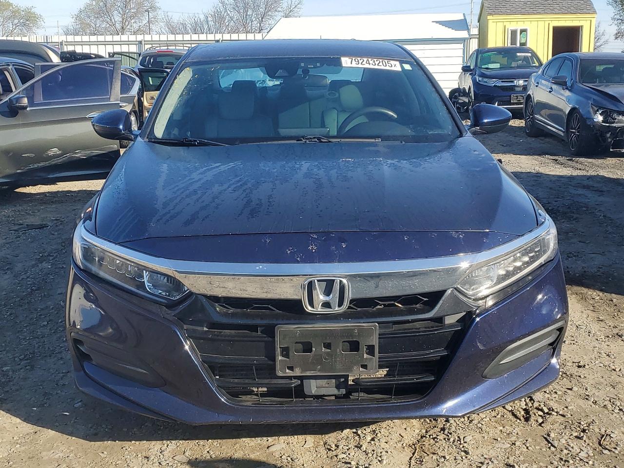2018 HONDA ACCORD LX photo 5