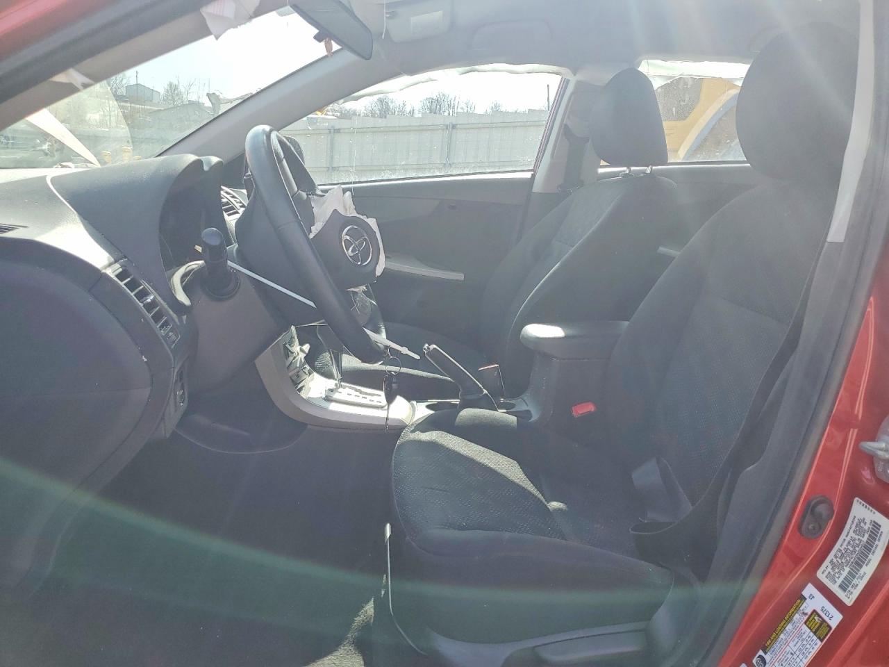 2010 TOYOTA COROLLA S photo 13