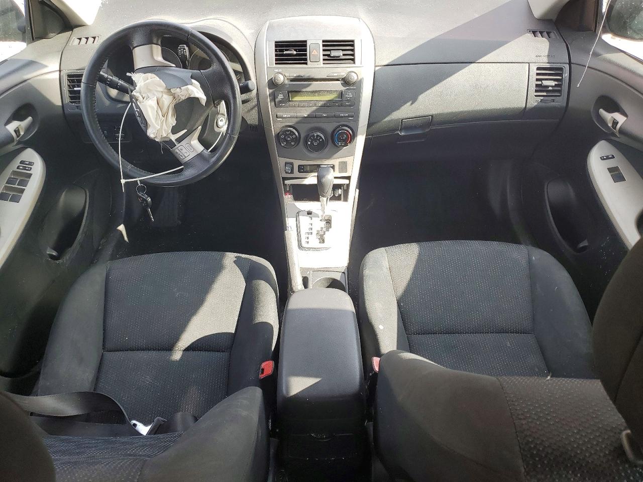 2010 TOYOTA COROLLA S photo 15