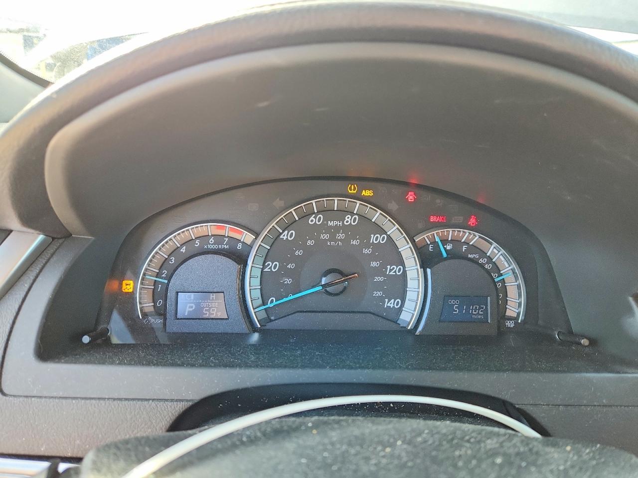 2012 TOYOTA CAMRY SE photo 17