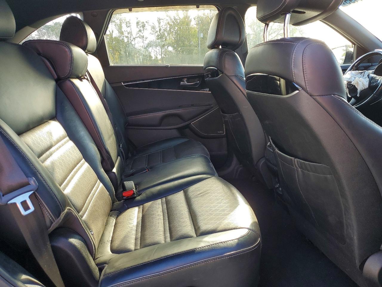 2016 KIA SORENTO photo 10