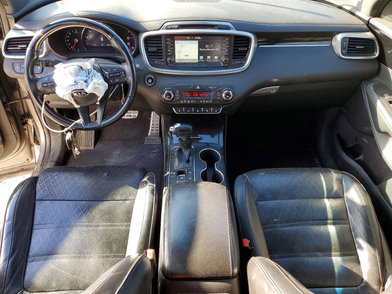 2016 KIA SORENTO photo 8