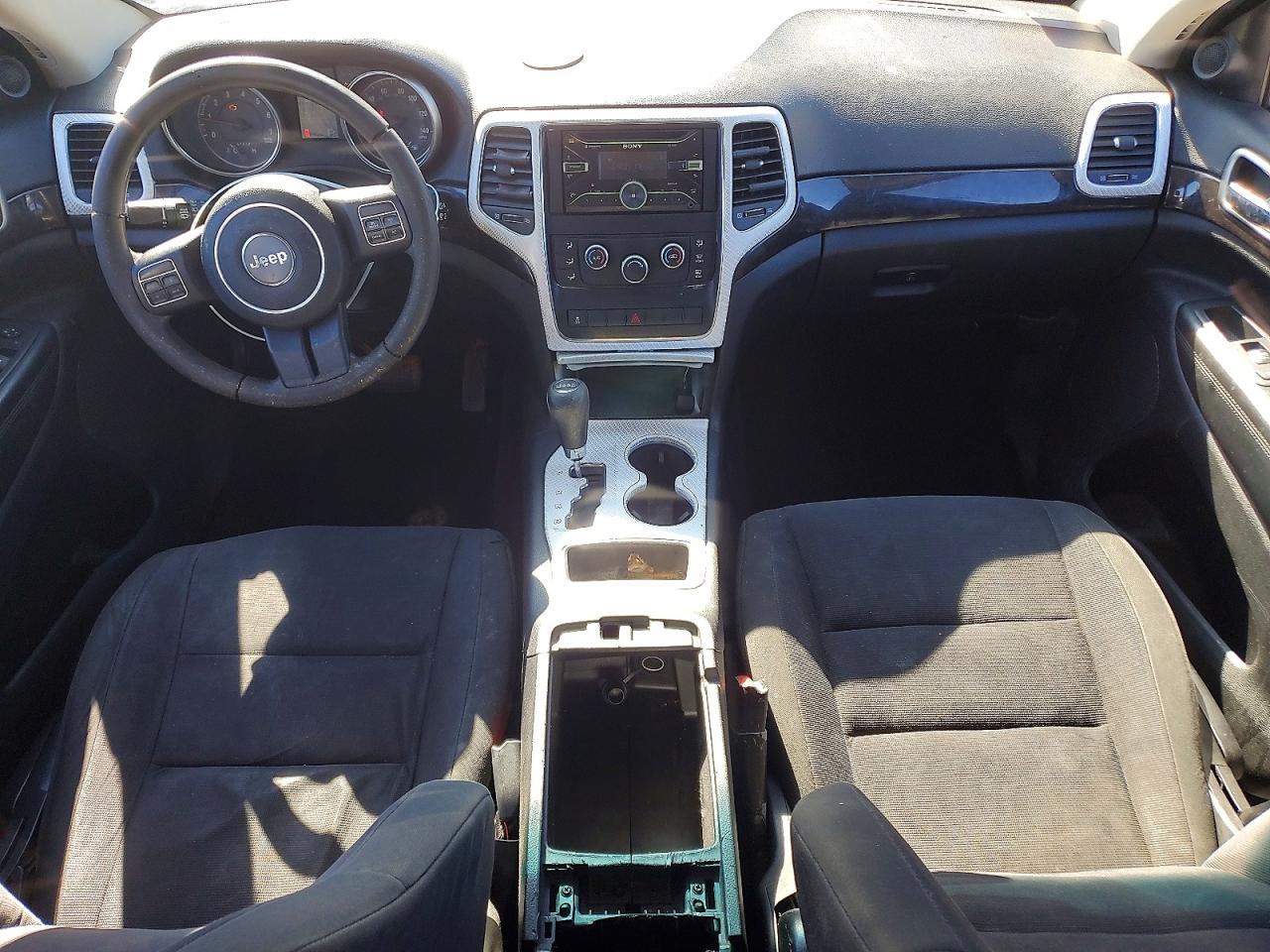 2012 JEEP GRAND CHEROKEE LAREDO photo 8
