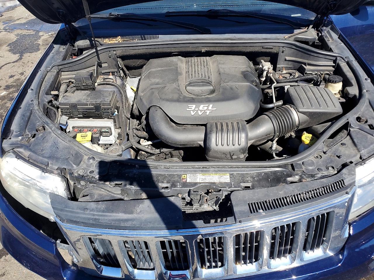 2012 JEEP GRAND CHEROKEE LAREDO photo 11