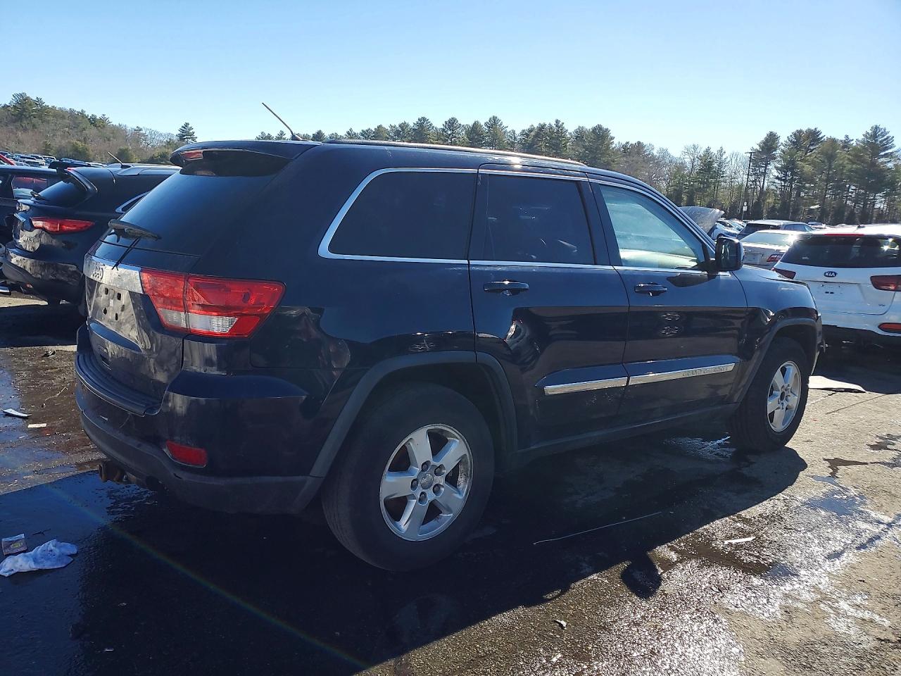 2012 JEEP GRAND CHEROKEE LAREDO photo 3