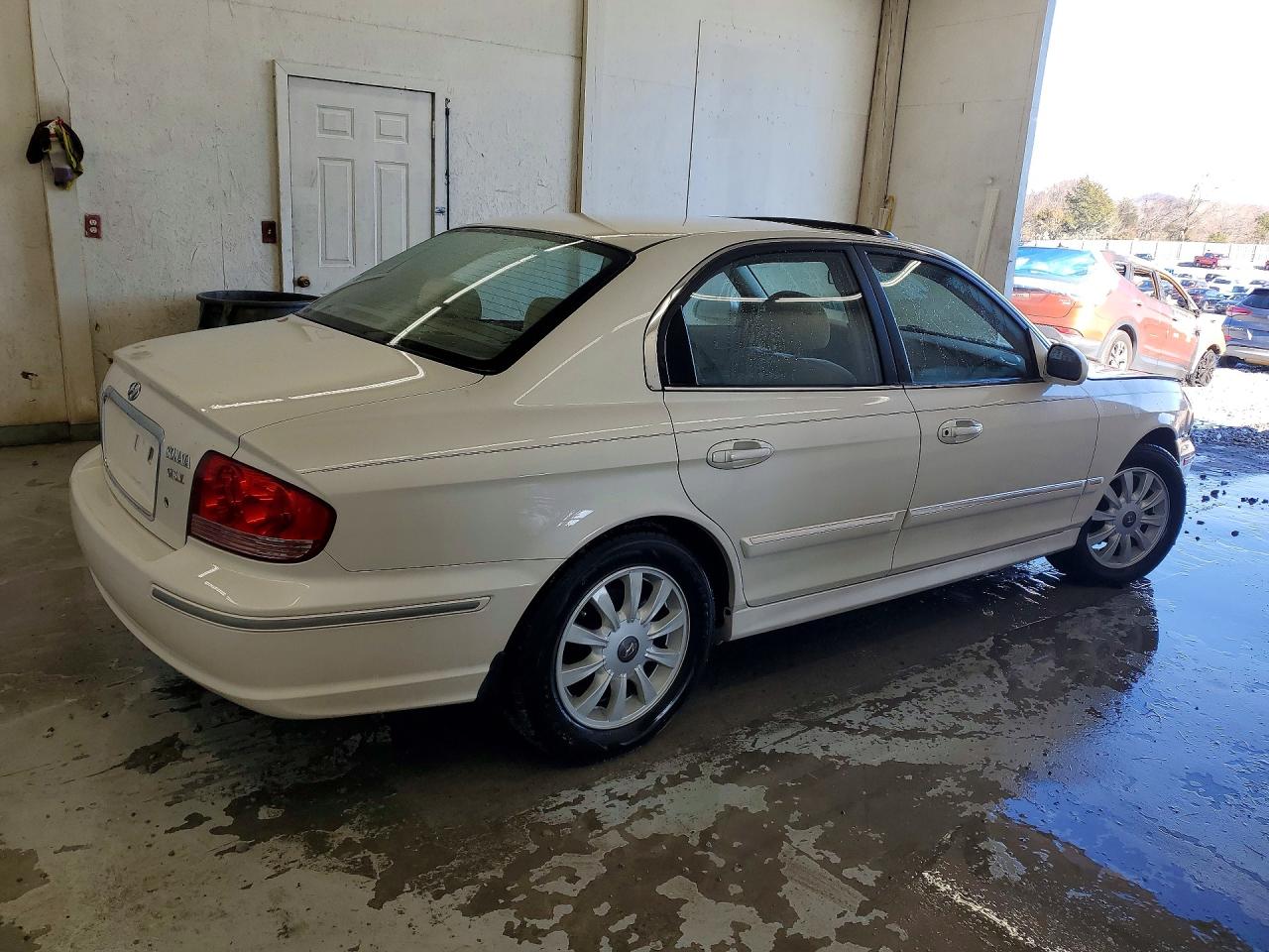 2002 HYUNDAI SONATA GLS photo 5