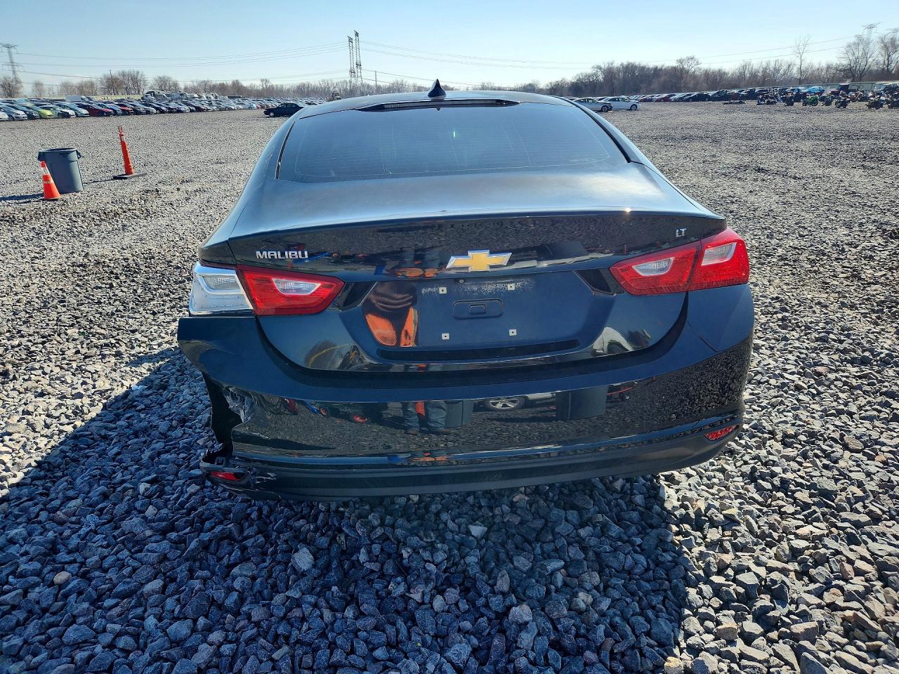 2016 CHEVROLET MALIBU LT photo 6
