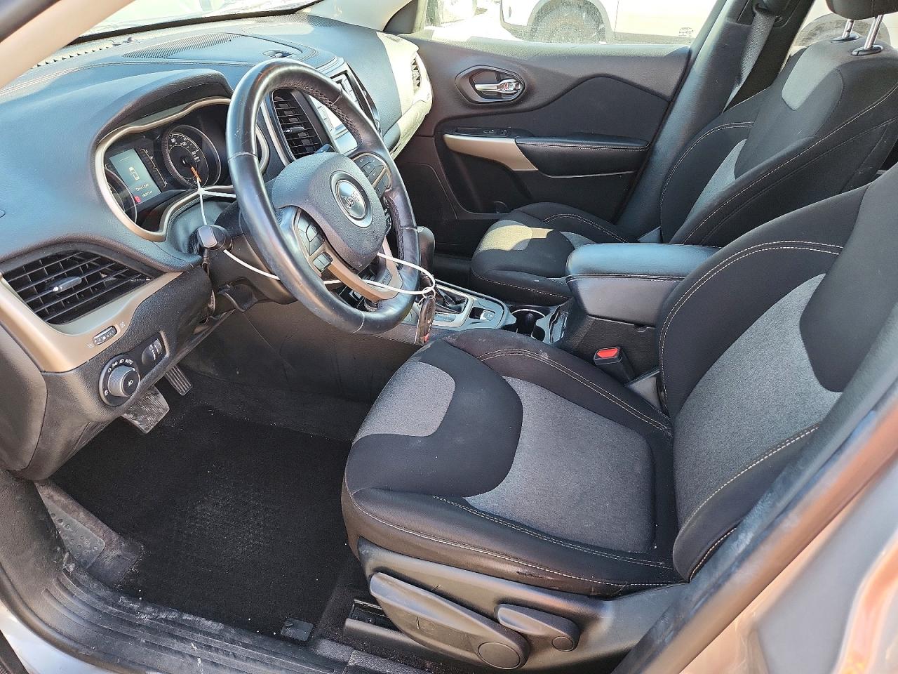 2018 JEEP CHEROKEE LATITUDE photo 7