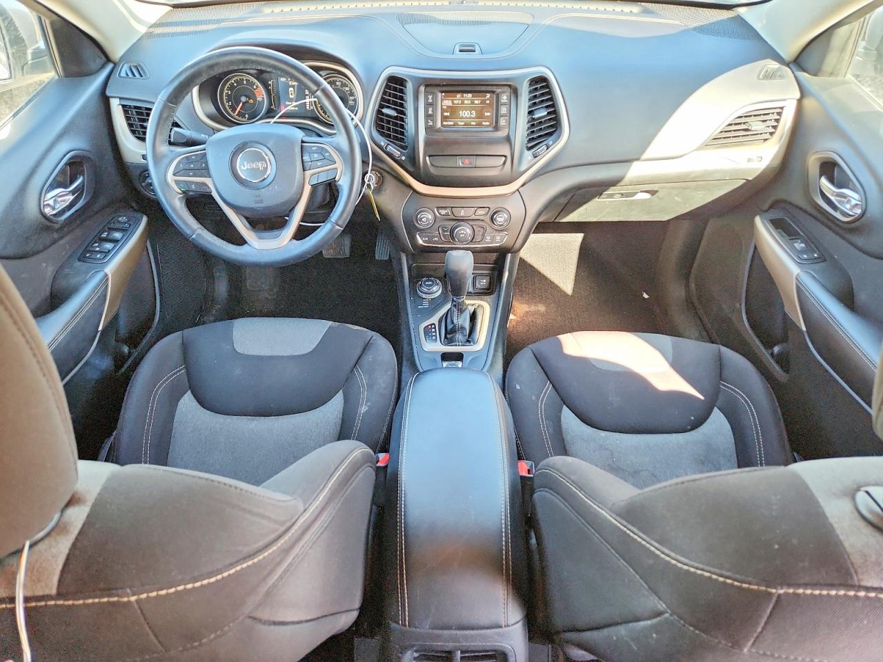 2018 JEEP CHEROKEE LATITUDE photo 8