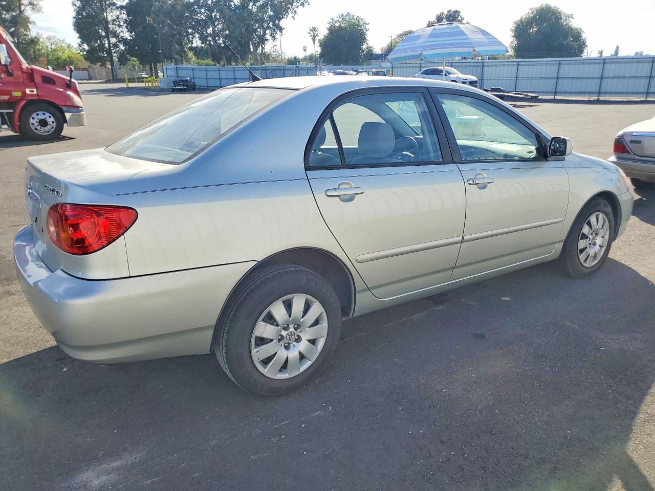 2003 TOYOTA COROLLA LE photo 5