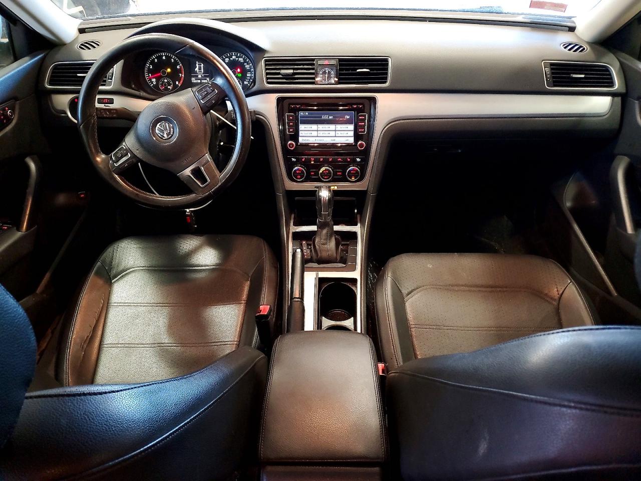 2012 VOLKSWAGEN PASSAT SE photo 15